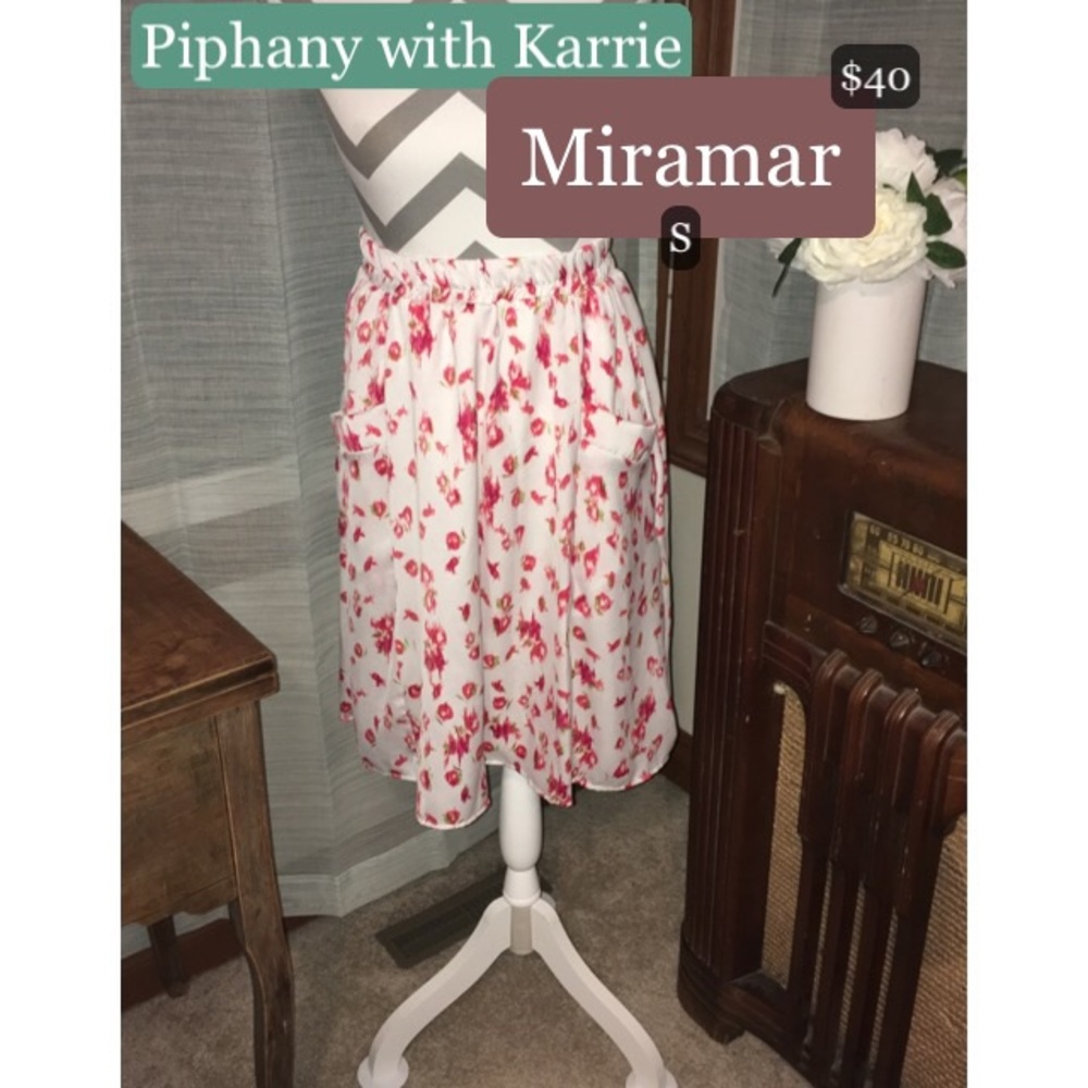 Retired pocket skirt